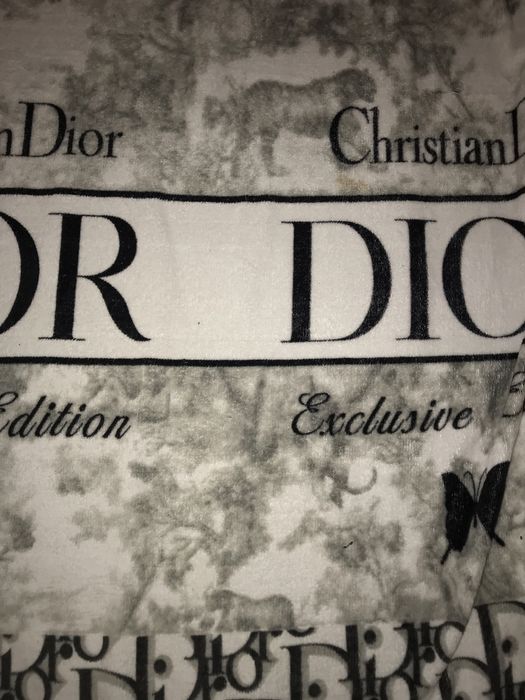 Koc logo cd dior mega mięciutki , super stan