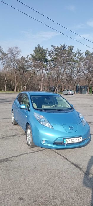 Nisan Leaf 24кВт 2012
