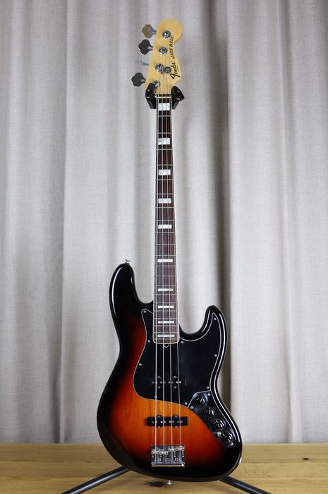Fender Jazz Bass American Deluxe 4 - 2012 w/ Case, бас гітара