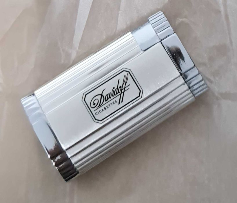 Porta chaves - cinzeiros - isqueiro DAVIDOFF