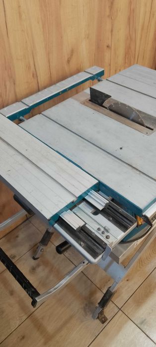 Pilarka stołowa Makita MLT100 Piła + stół WST03
