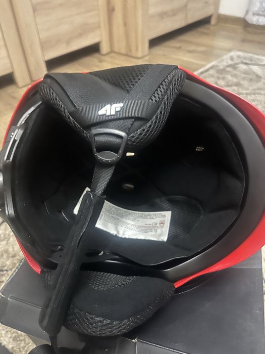Kask narciarski 4F Shield M 54-56 cm