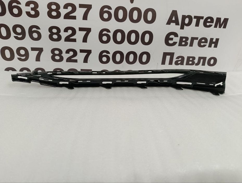 AUDI Q7 Повітропровід правий внутрішній(S LIne) 2020-23