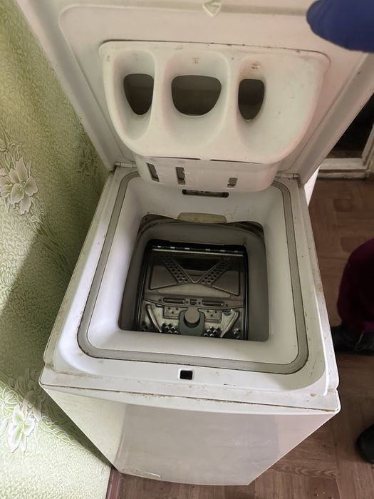 Продам пральну машину вертикальну