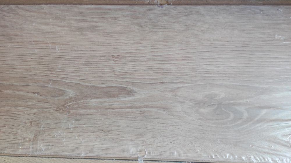 Ламінат новий 32 класу ,фаска