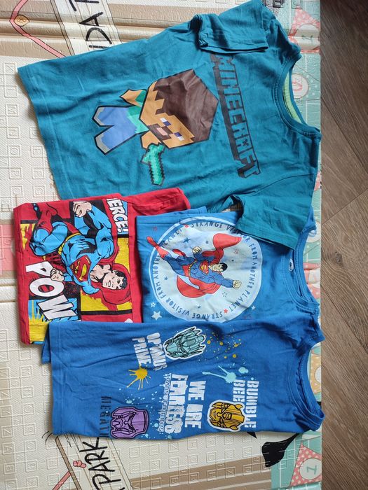 Koszulki z krótkim rękawem Superman, Transformers, Minecraft.