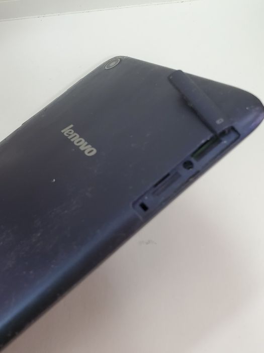 Планшет Lenovo A5500-F "16Gb"