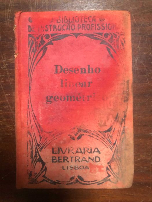 1- Sortido: Biblioteca de Instrução Profissional. Escolher em imagem