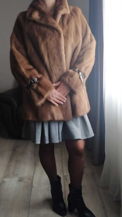 Норкова шубка в гарному стані