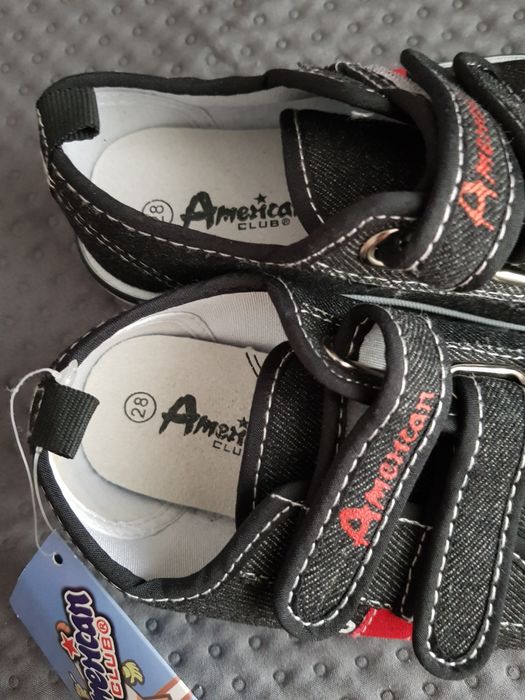 Nowe trampki 28 American czarne na rzepy