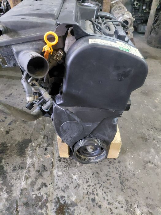 Мотор двигатель Volkswagen Polo Caddy Ibiza Skoda Fabia 1.4MPI 16V AUA