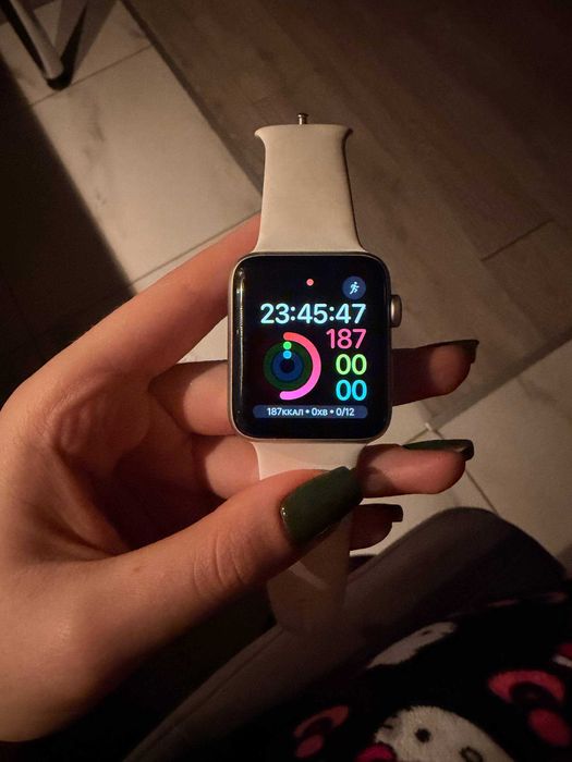 Apple Watch Series 3 (A1859, 42mm GPS): 3 999 грн. - Смарт-часы