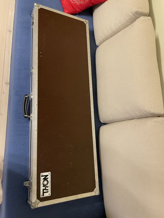 Fender Roscoe Beck V USA