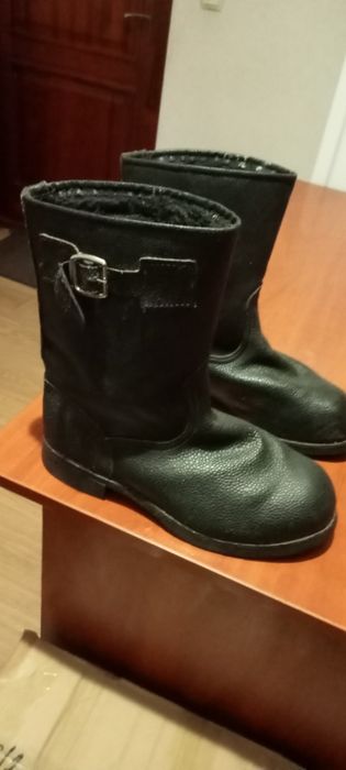 Продам кризові чоботи р.41 , Утеплені