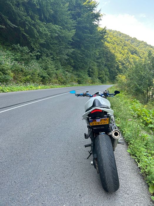 Продам Honda cb1000r