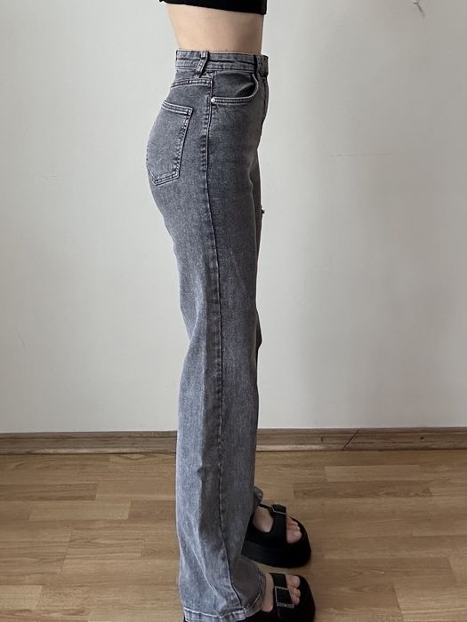 Джинси bershka сірі