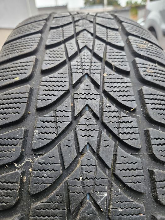 Opony Zimowe Dunlop RunFlat 215.55.18