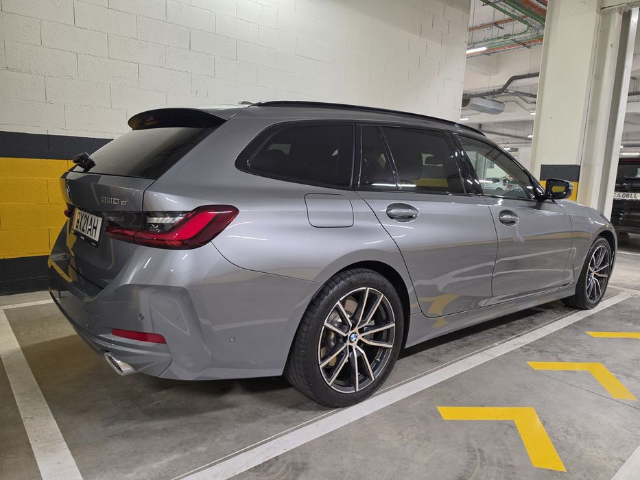 BMW 330e touring