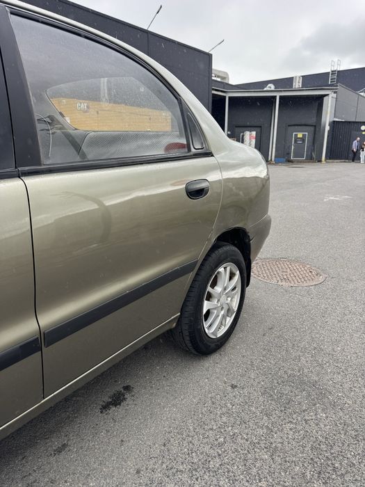 Daewoo Lanos один власник газ/бенз