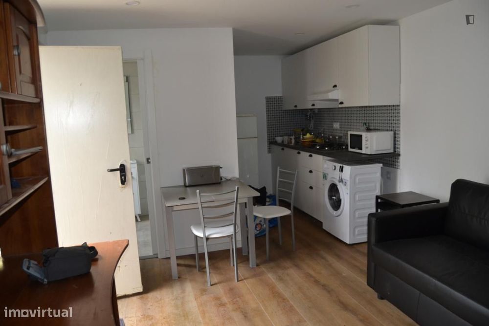 Estúdio - localizado em Lisbon