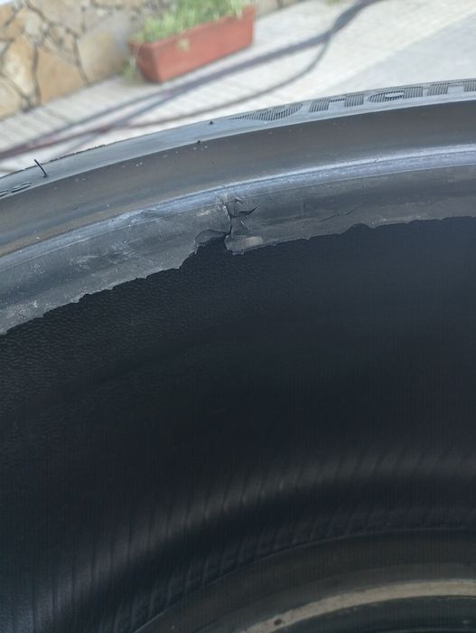 Pneus Hankook 235/35R19 (Winter).