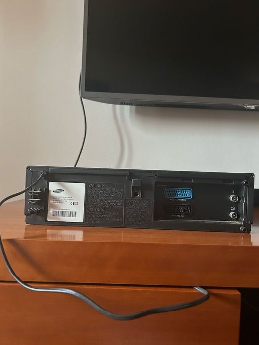 Gravador de Vídeo Cassete Samsung
Samsung SV-431X (VHS)
Samsung SV-431