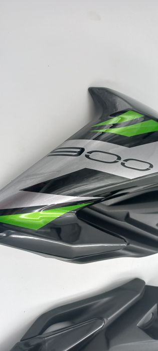 kawasaki z900 bok boczek owiewka komplet L P
