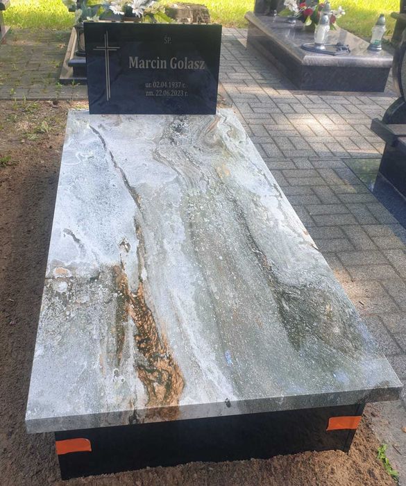 Nagrobki kompozytowe 2749zł