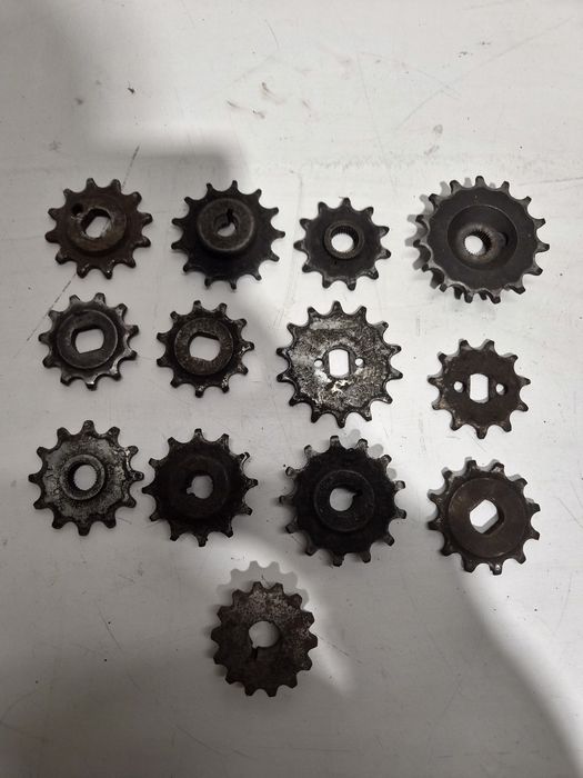 Zestaw Zębatek Zdawczych Przednich Motocykl Motorower Romet Simson WSK Quady 13szt