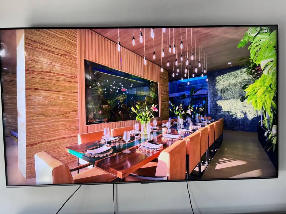 Крутий QLED mini LED 4K Телевізор 55” Samsung QE55QN90CAUXUA