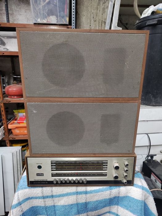 Radio antigo para coleção