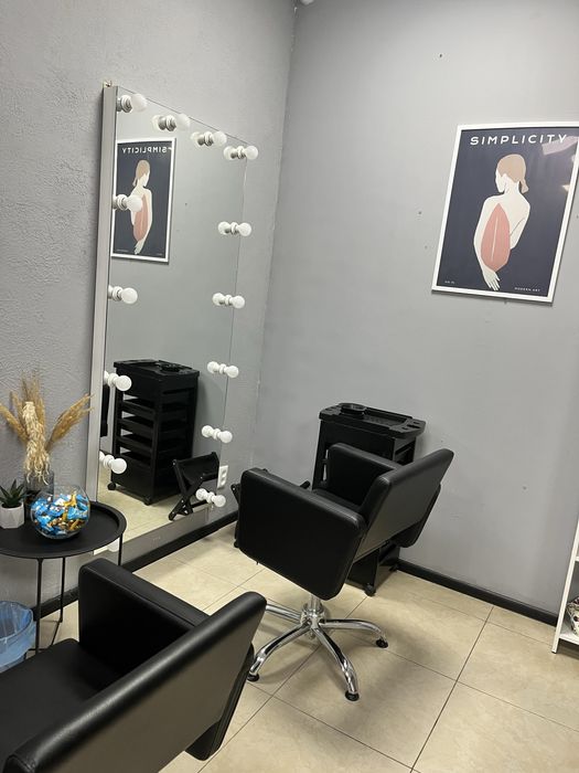 Аренда парикхмахер , мастер кератина, коллорист