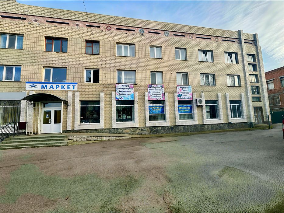 Фасадне комерційне приміщення 250м від власника
