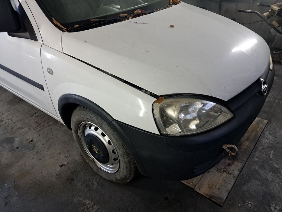 Błotnik Opel combo prawy  lewy 474