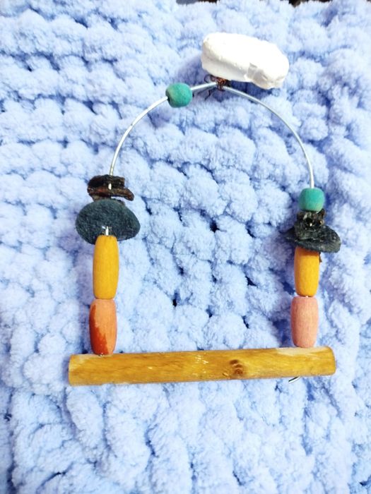 Дерев'яні іграшки-гойдалки, драбини для папужки