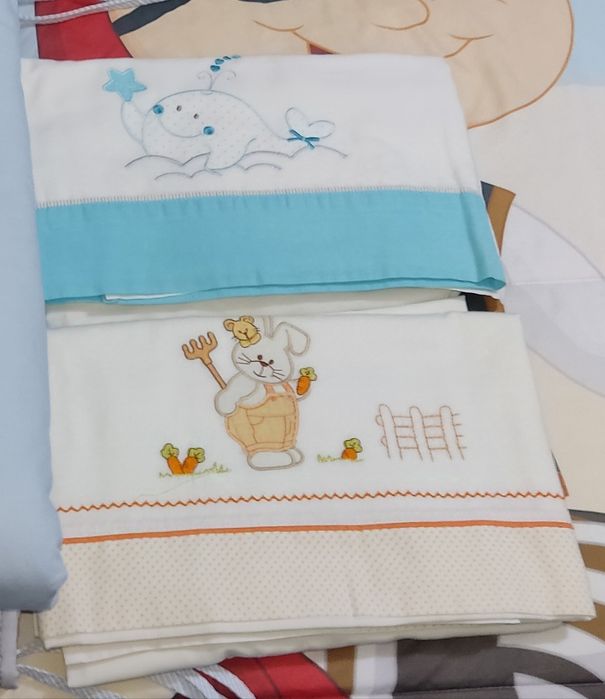 Pack: Edredão+Almofada+2 conj. lençóis de cama de bebé