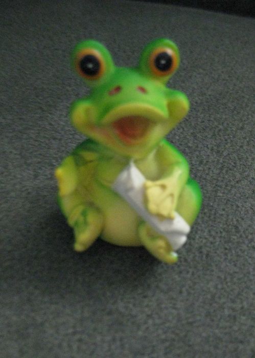 6 Miniaturas de Sapos em Marfinite NOVOS