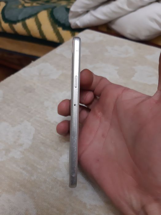 Продам телефон робочий бу