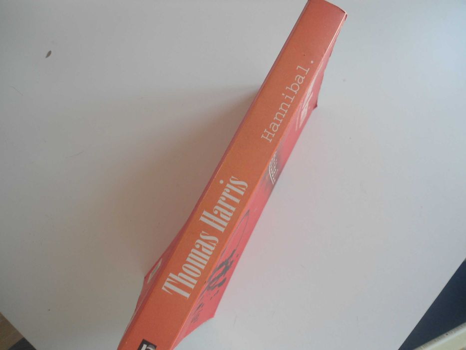 Hannibal por Thomas Harris