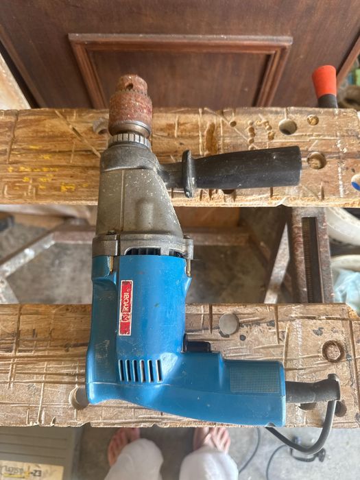 Berbequim de Impacto Ryobi 550W – 2 Velocidades – Made in Japan