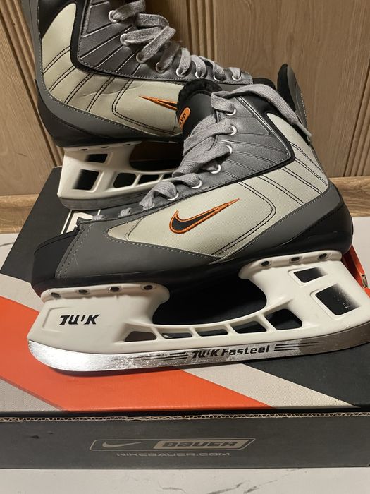Łyżwy hokejowe Nike roz. 44,5