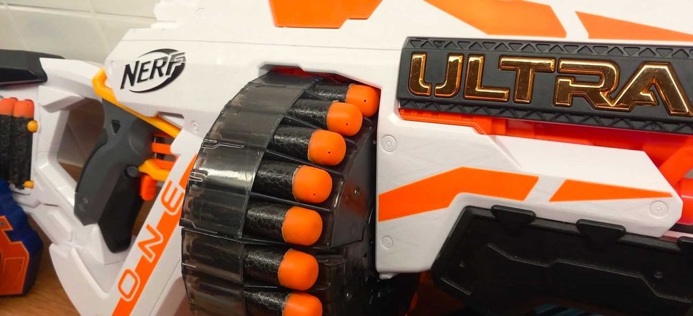 NERF: lote 12 armas e alvo