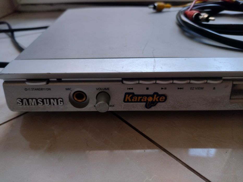ДВД програвач з караоке самсунг P350k