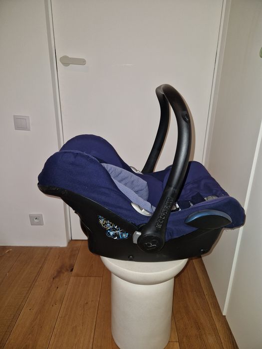 Fotelik Maxi-Cosi CabrioFix (0-13 kg) + Baza ISOFIX FamilyFix