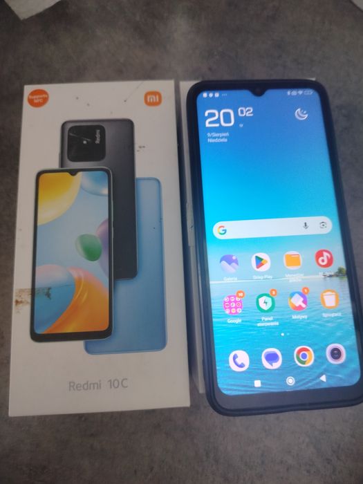 Telefon komórkowy Radmi10c w bardzo dobrym stanie technicznym pudełko