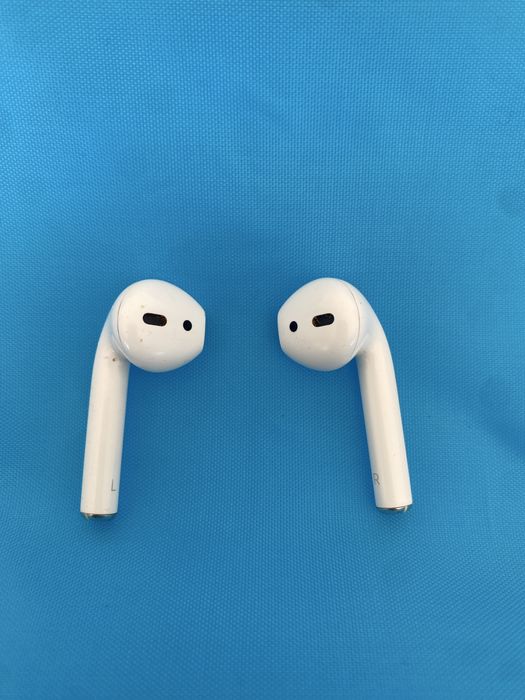 Apple AirPods 2ª Geração (A2031) – Funcionam perfeitamente