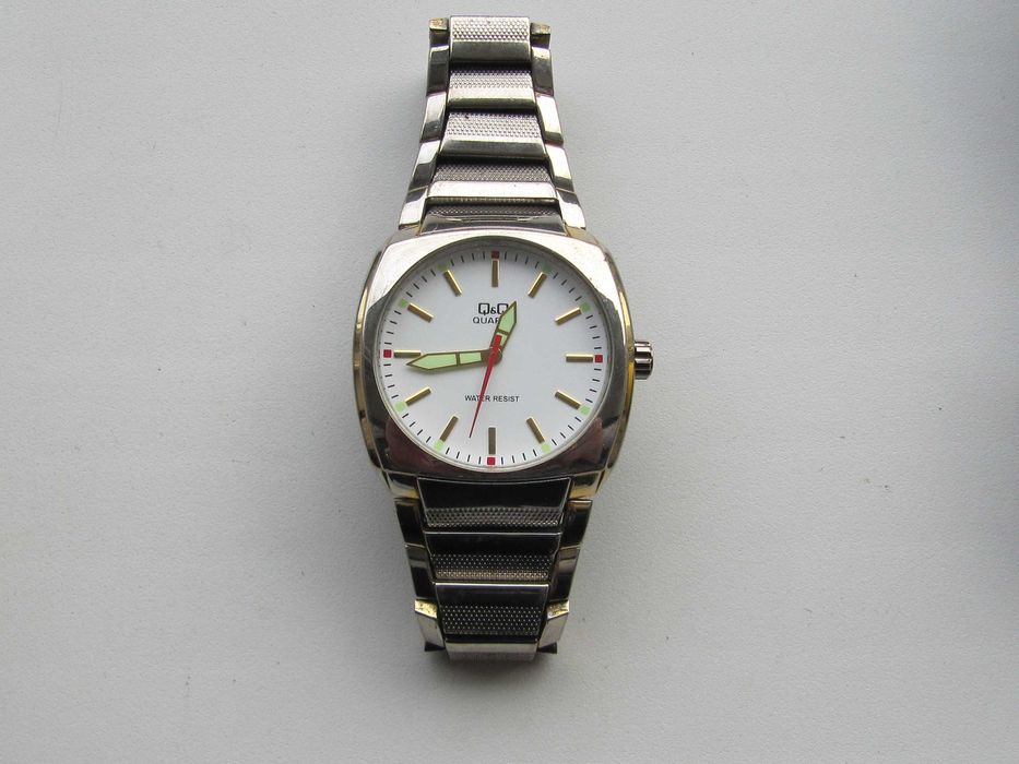 Мужские кварцевые часы