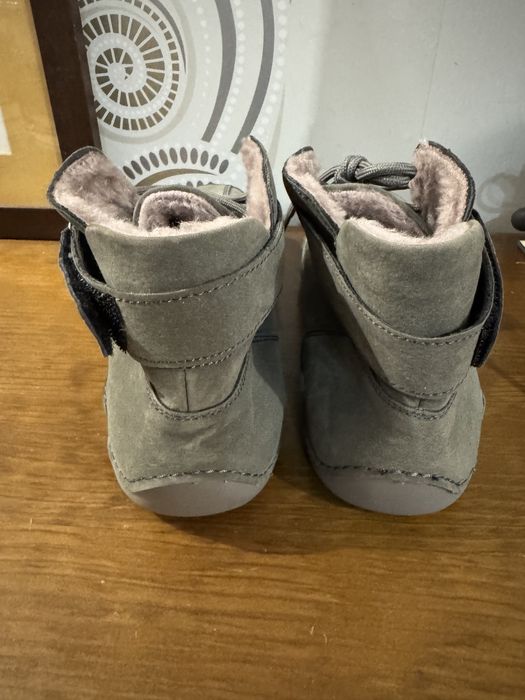 Sapatilha/bota tamanho 43 - novas