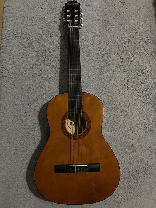 Guitarra Suzuki