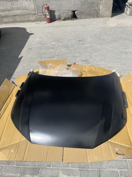 Капот на ауді А4 B9 кузов